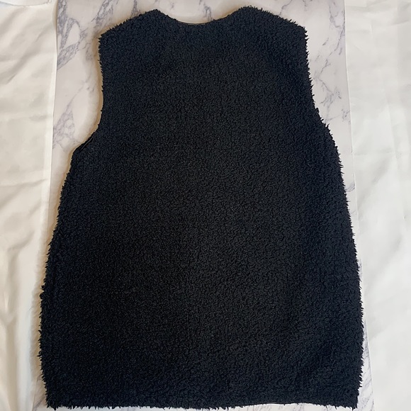 Aritzia Wilfred Black Chatou Vest | Size S - Picture 4 of 6